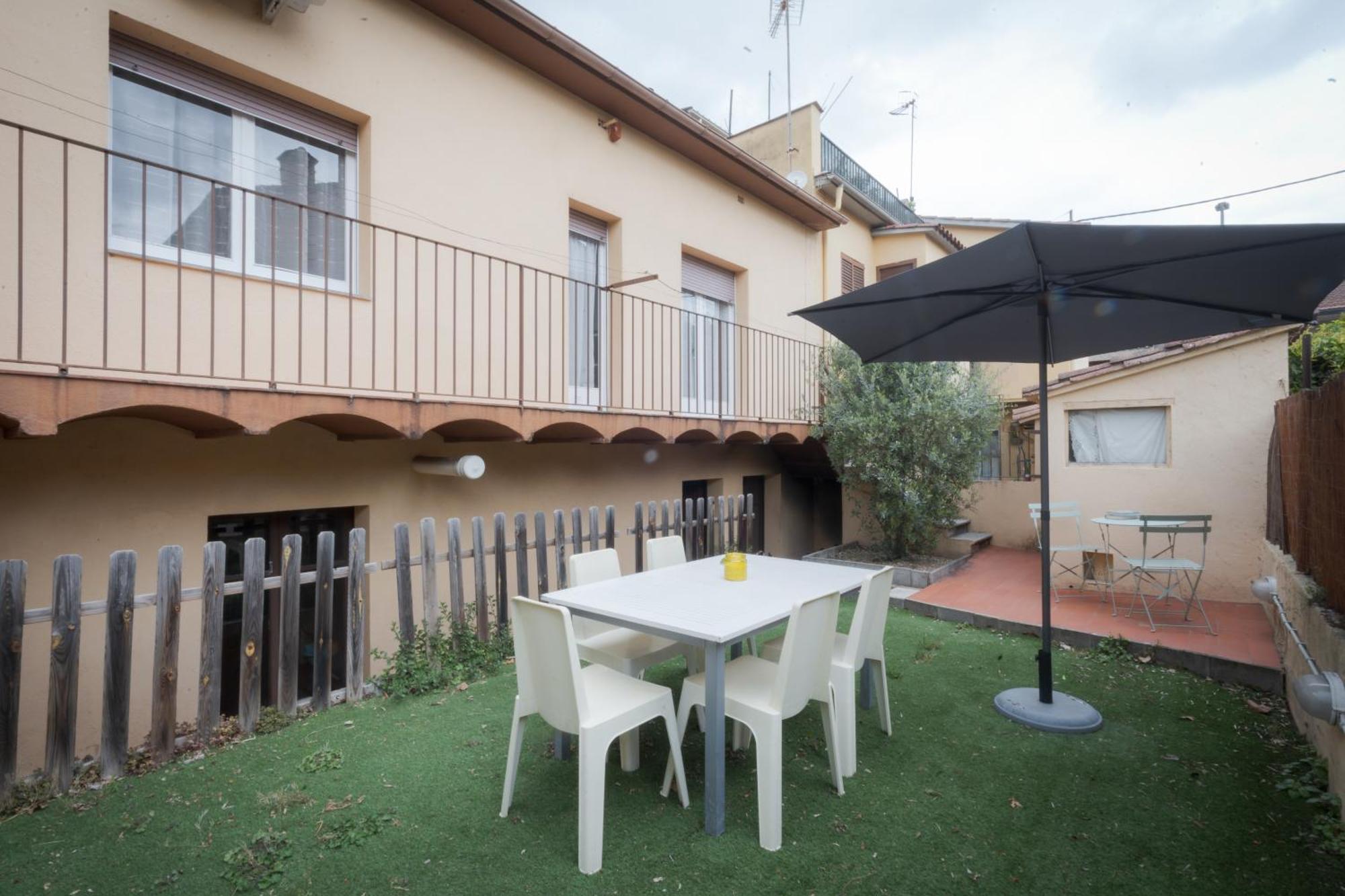 El Solell De L'Avia Villa Olot Luaran gambar